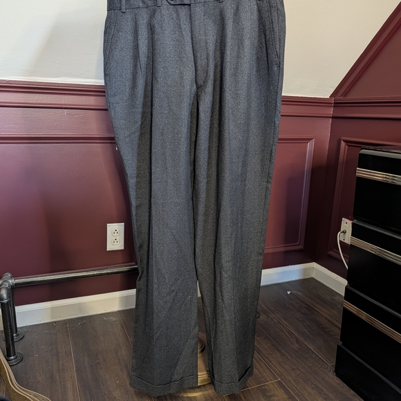 Pendleton Other - Pendleton Gray Flannel 100% Wool Pleated Cuffed Trousers Dress Pants 36